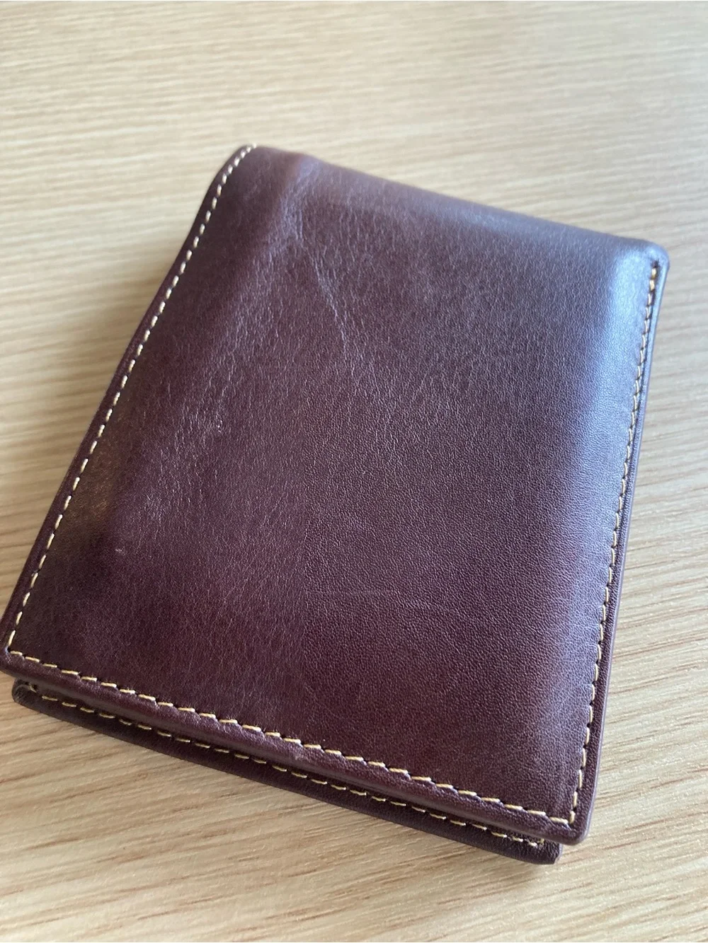 Men's Brown Leather Bifold Wallet - Classic Stitch Detail